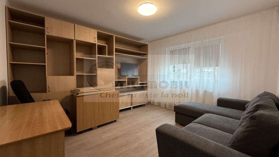 2 CAM DECOMANDAT BUCIUM LIDL LOC PARCARE PRIMA INCHIRIERE - Poză 8