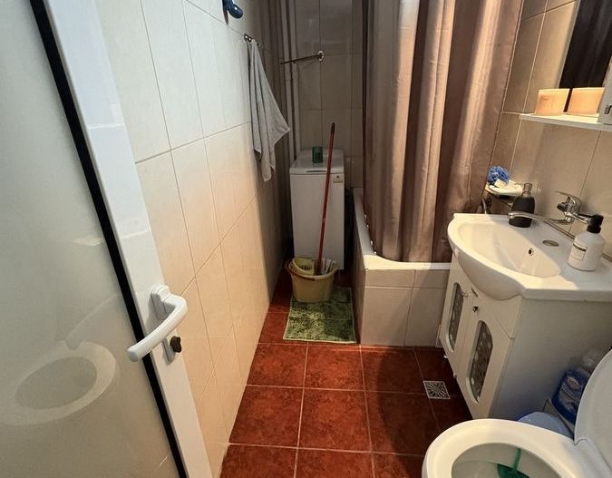 Garsoniera spatioasa in zona Piata Muncii - Campia Libertatii - Poză 9