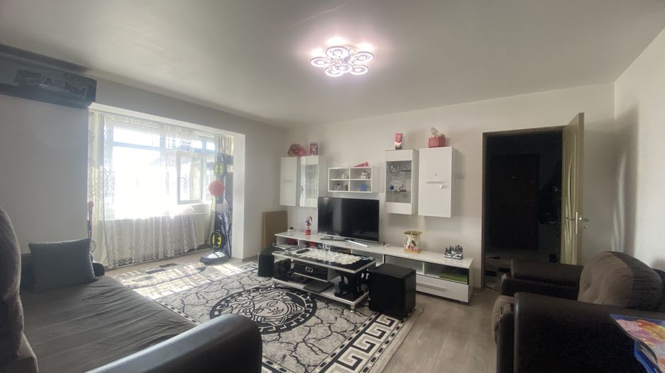 Vanzare apartament 2 camere luminos și primitor – Micro 11,Târgoviște - Poză 2