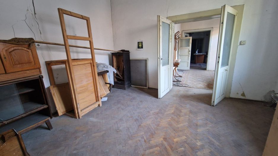 CASA DE VANZARE CENTRU - Poză 4