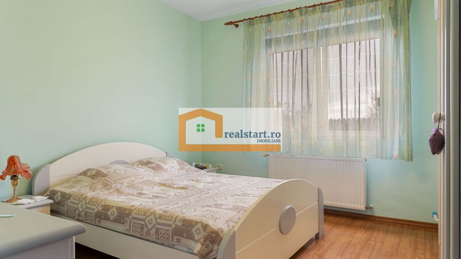 Vanzare Duplex, ideal investitie, piscina exterioara, trifazic - Poză 14