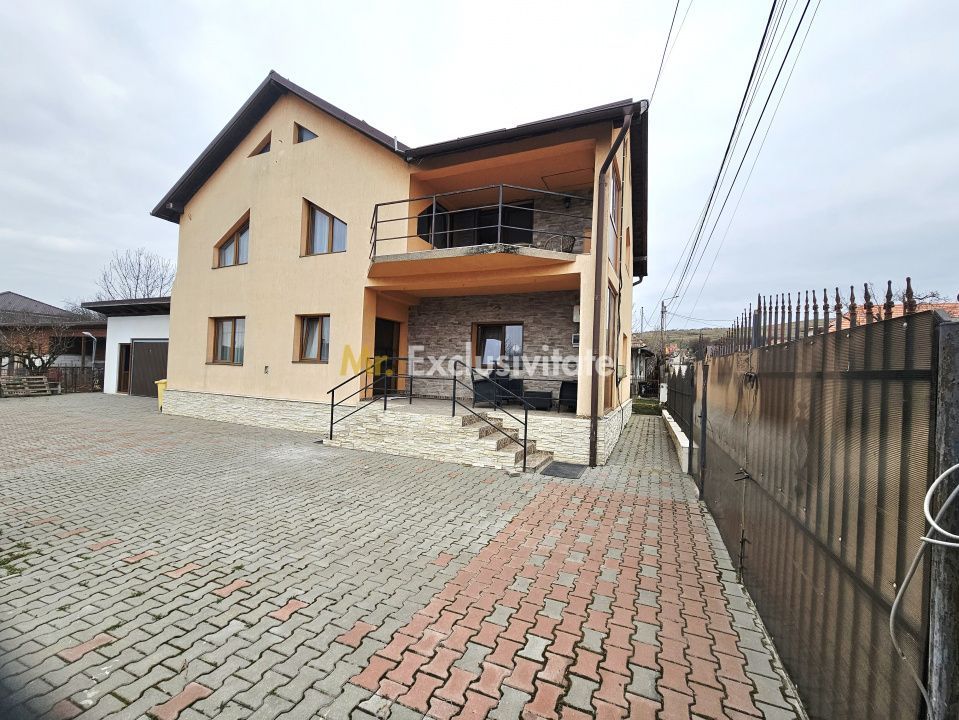 Casa eleganta,zona centrala Aiton,cu ciubar,gradina si panouri fotovoltaice - Poză 1