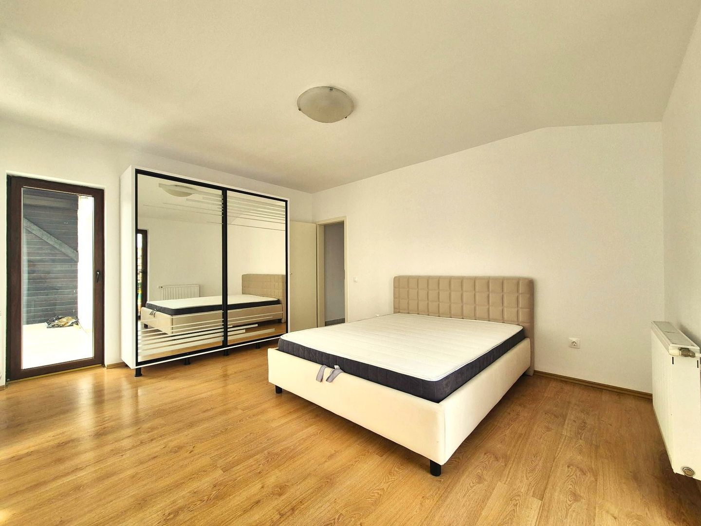 Exclusivitate- Apartament în bloc nou, ideal familie sau studenti - Poză 4