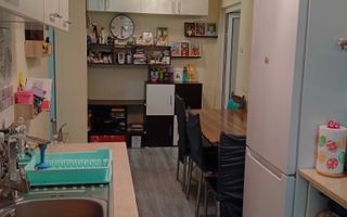 De vânzare apartament 2 camere, decomandat - zona Astra - Poză 8