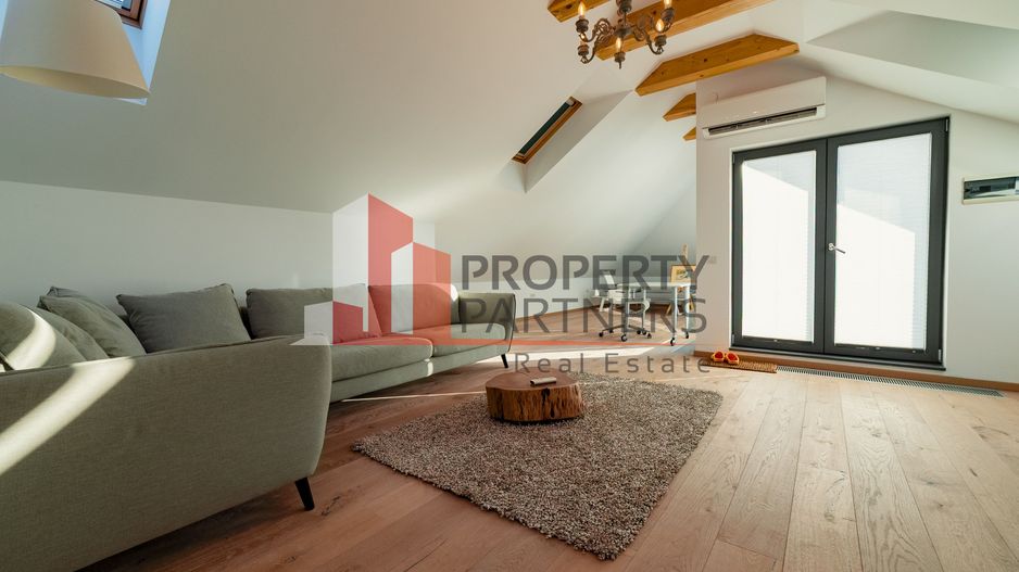 Vilă cu vedere panoramică – Central Brașov - Poză 17