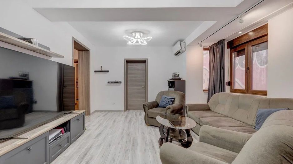 URGENT!, IMOBIL INDEPENDENT, 1260 MP, CURTE, LOCUIT/BIROURI,NEGOCIABIL - Poză 11