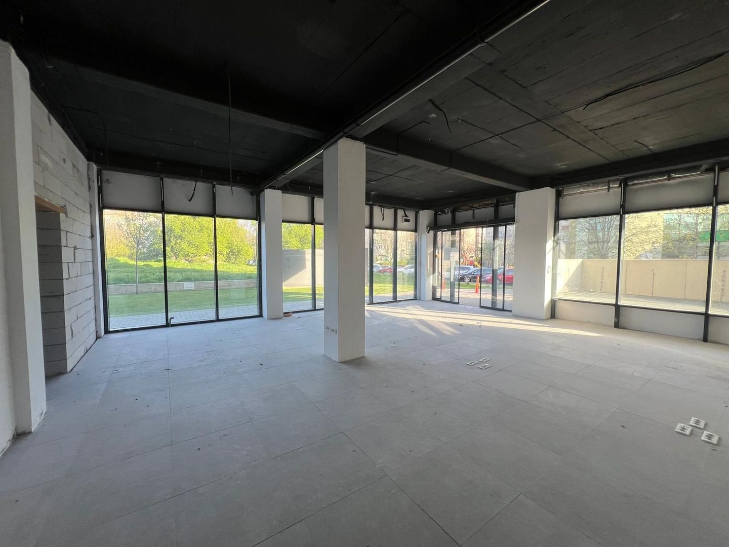 SPATIU COMERCIAL NOU CU MULTIPLE DESTINATII zona LIPOVEI - Poză 10