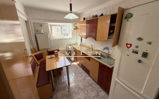 Apartament 4 camere  | Etaj 1 | Zona Școala Nr. 6 – Str. Bucovina - Poză 4