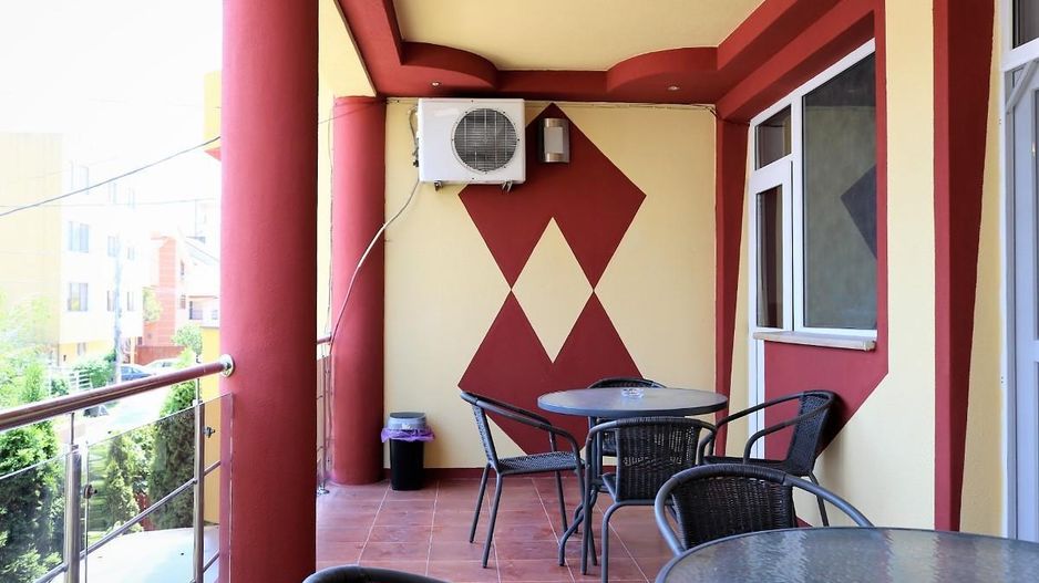 Mamaia Nord - Langa Mare, pensiune la cheie, 11 camere, 9 bai! - Poză 68