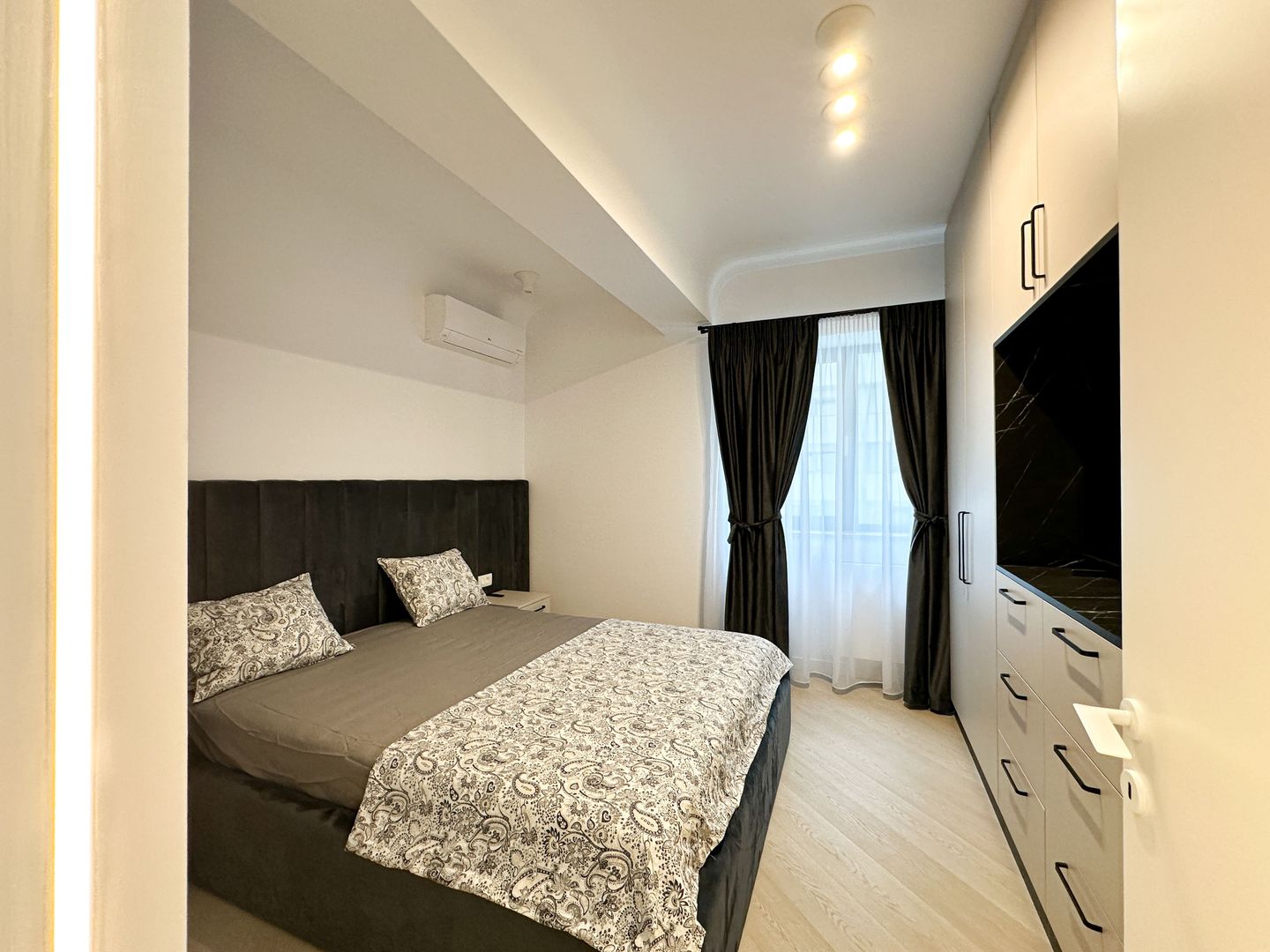 Apartament 3 camere I Cortina North I Parcare subterană - Poză 12