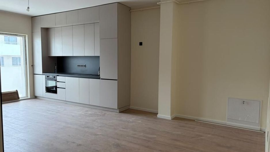 Apartament 2 camere, terasa, etaj intermediar, garaj, Eroilor - Poză 2