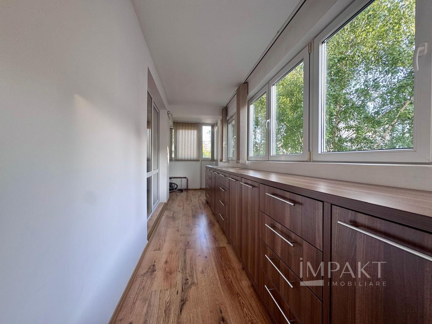 De Inchirirat - Apartament Modern cu 2 Camere, in Buna Ziua - Poză 8
