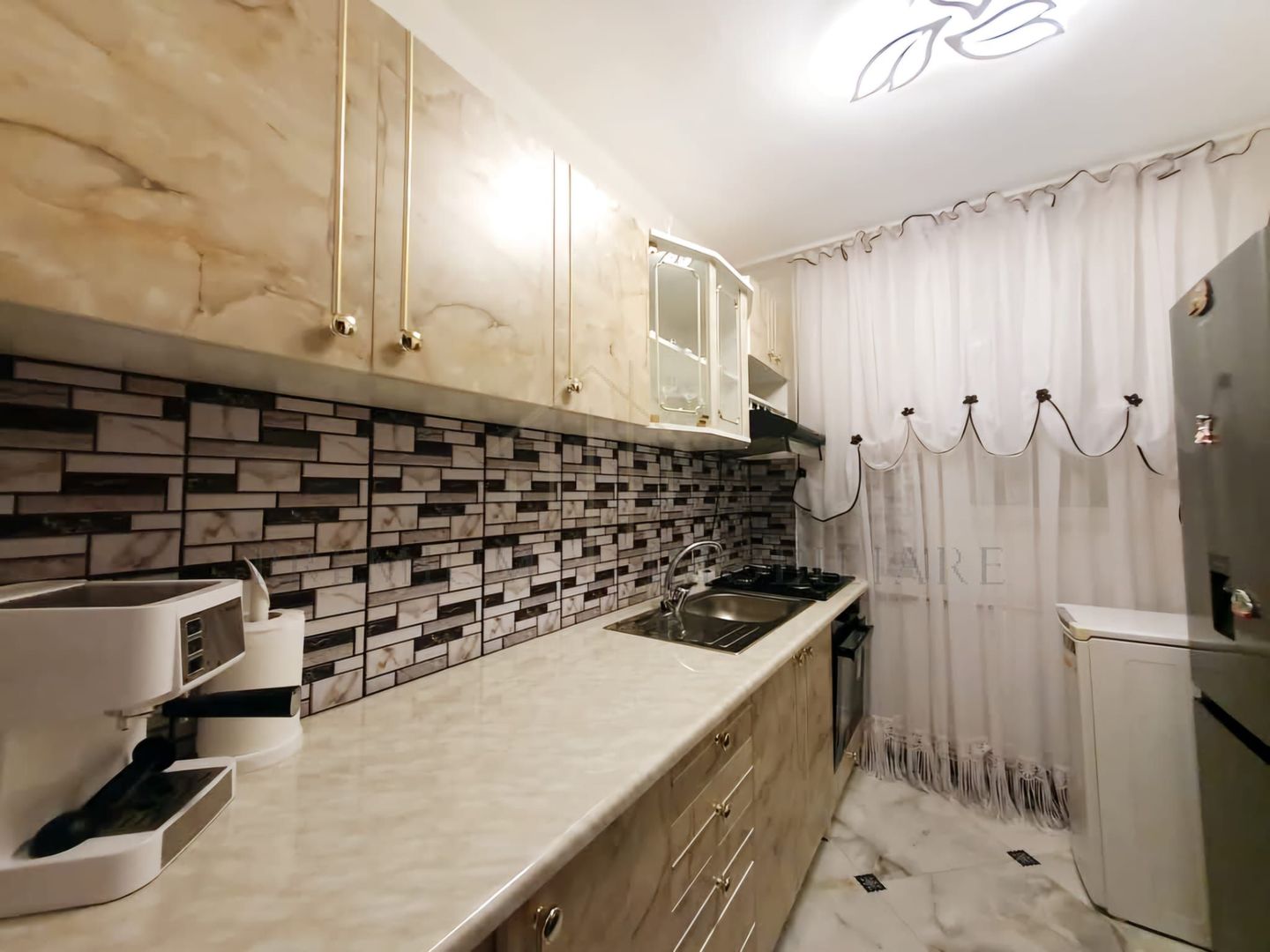 Apartament cu 2 camere la parter - Poză 3