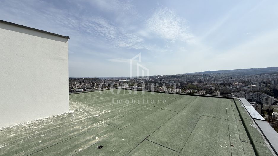 Casă generoasă cu panoramă și 256 mp terasă circulabilă - Poză 18