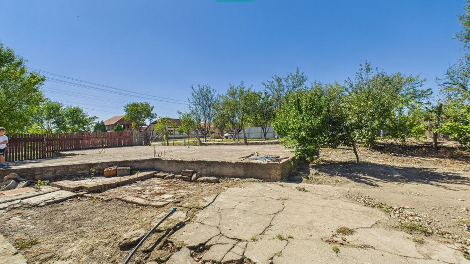 Casă și teren în Moravița, Timiș-poziție excelentă - Poză 11