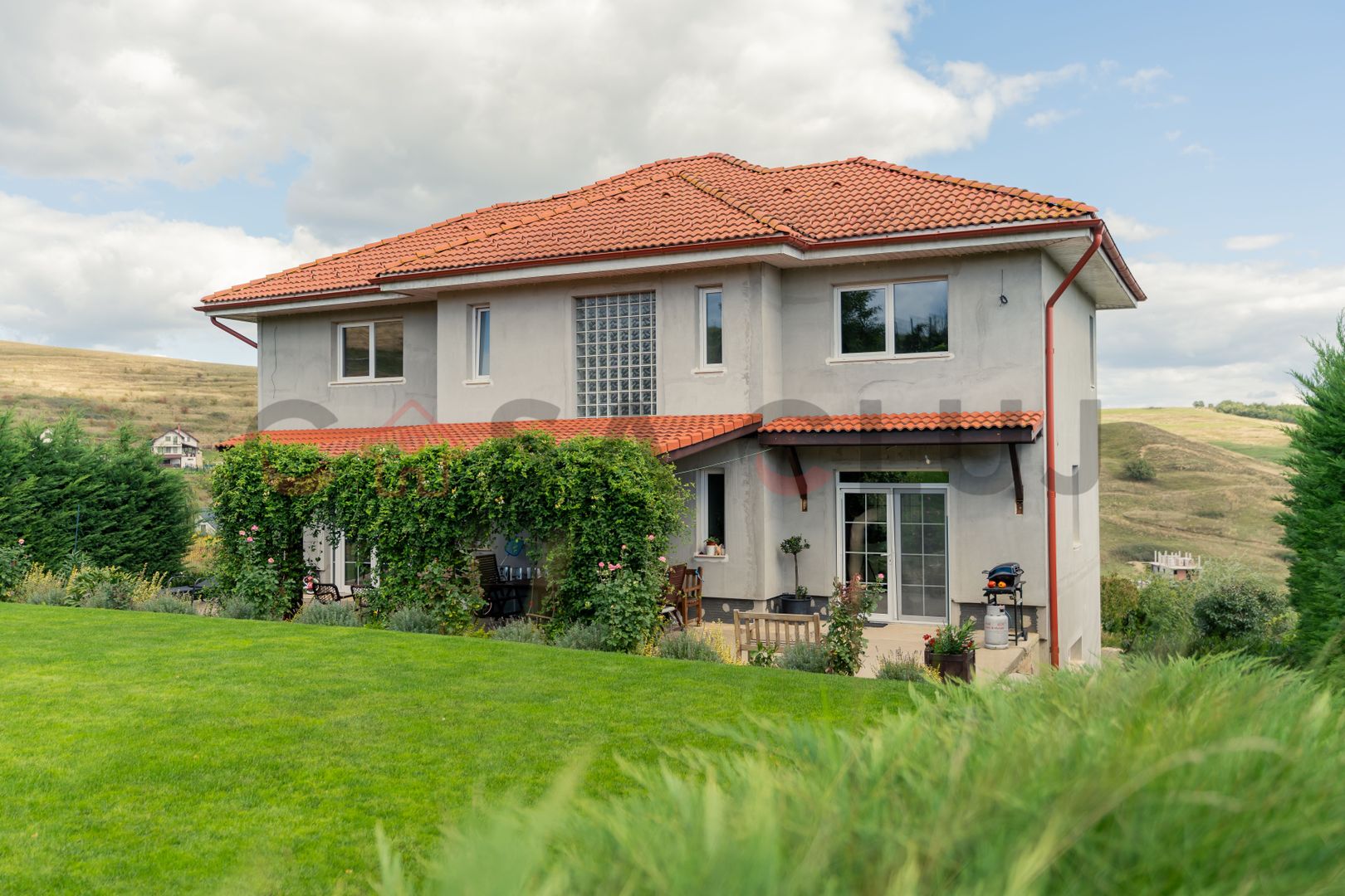 Casă invididuală de vânzare, 250mp utili, 2000mp teren, Campenești! - Poză 12