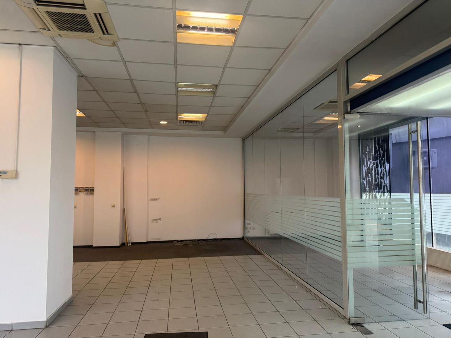 CLADIRE DE BIROURI S+P+4E - Poză 11