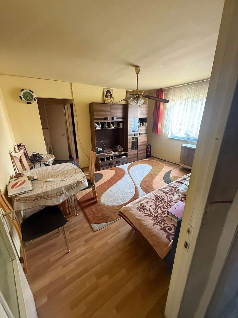 BRASADAS vinde ap 2 cam etaj 2/4 in Micro 14. - Poză 2