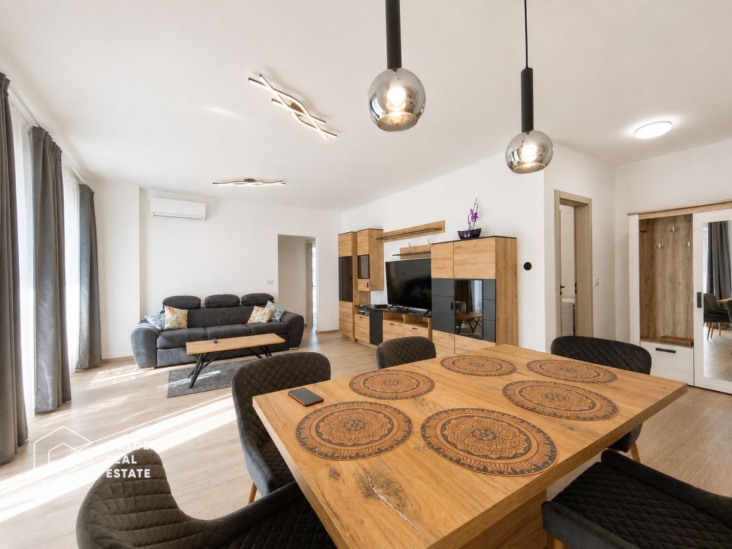 Apartament nou, complet mobilat si utilat, Adora Central - Poză 1