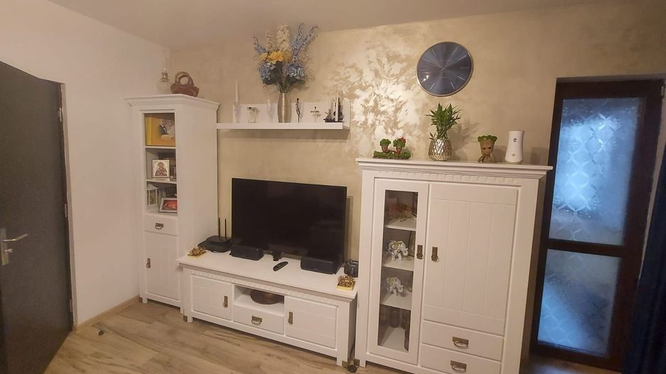 Apartament 2 camere cu 2 bai, decomandat, Trapezului - Poză 1