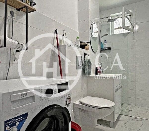 Apartament de vânzare cu 3 camere în zona Rogerius, Oradea - Poză 5