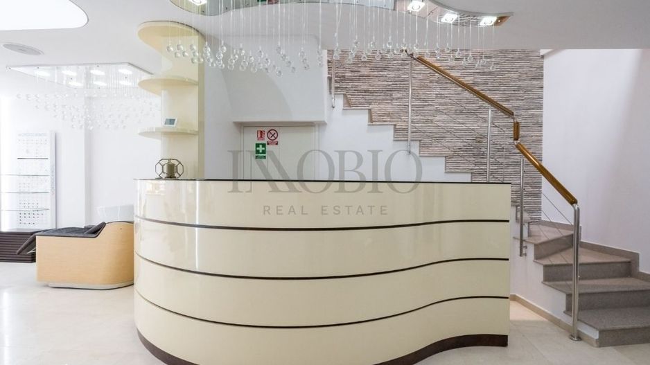 Vilă 5 Camere | Ideală pentru Beauty Hub | Spatiu Comercial - Poză 3