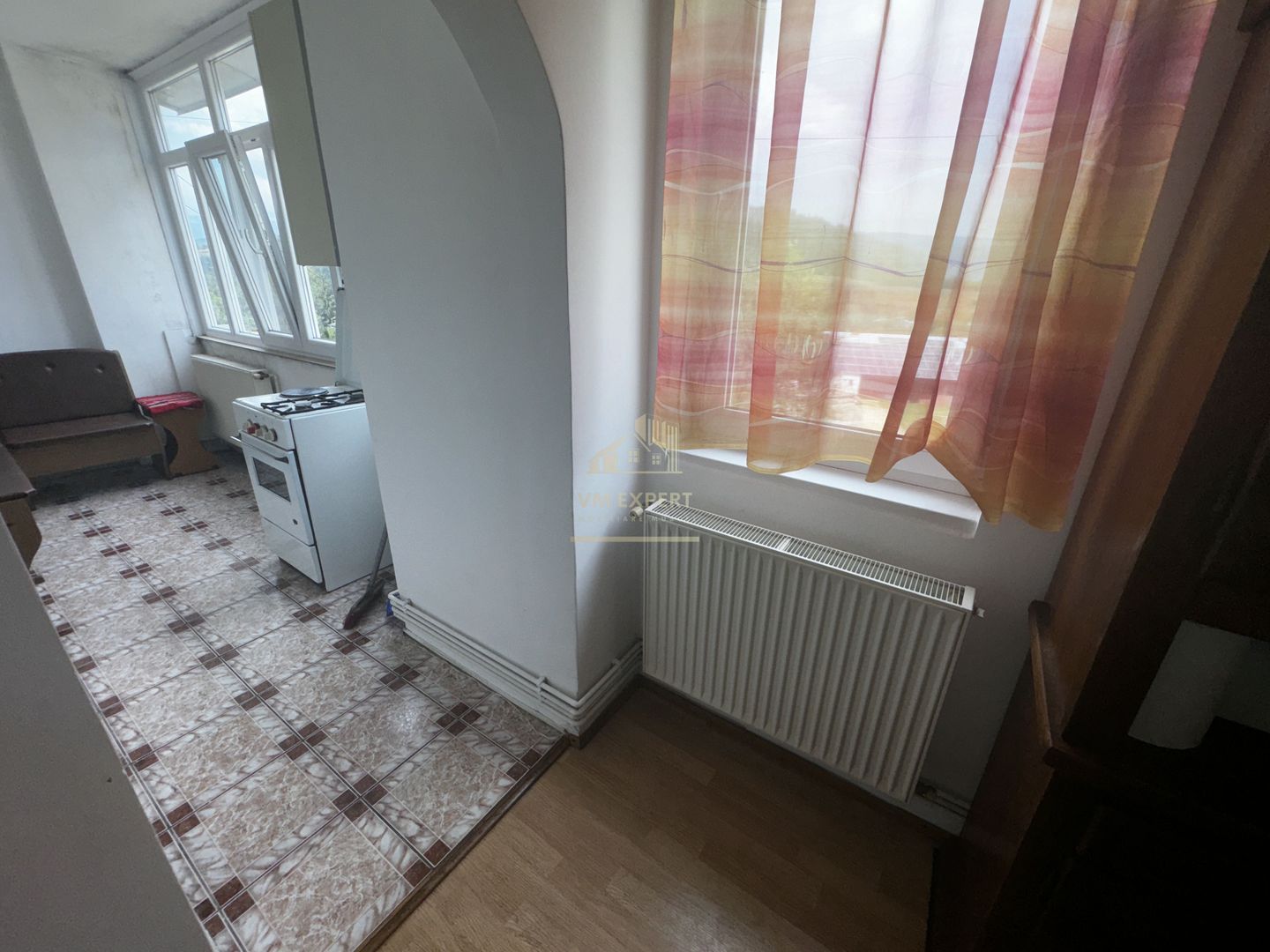 APARTAMENT 2 CAMERE, CAMPULUNG, ETAJ 3, GRUI - Poză 19