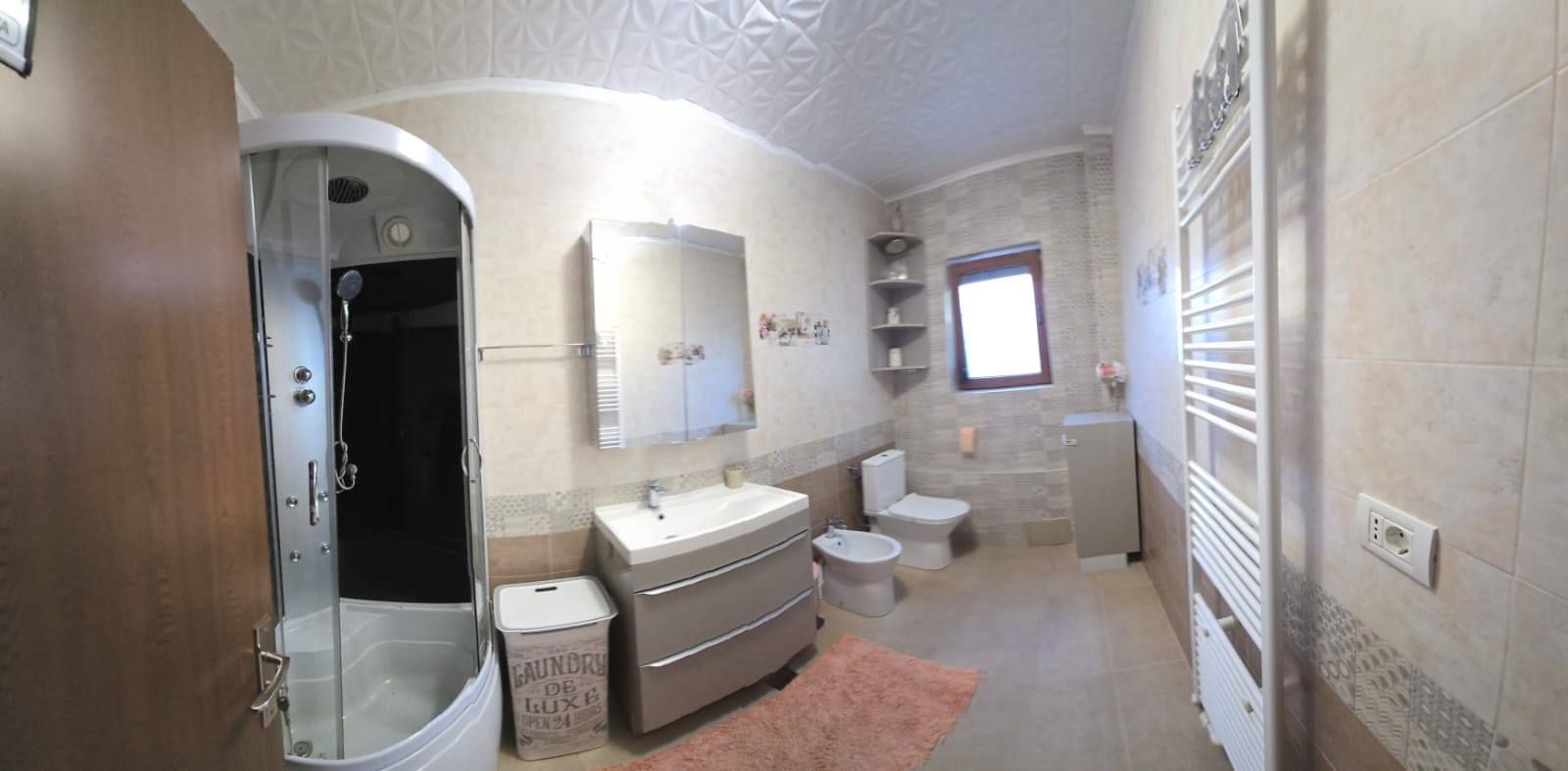 Vilă cu grădină exotică, într-un cartier liniștit – Lazu, Constanța - Poză 10