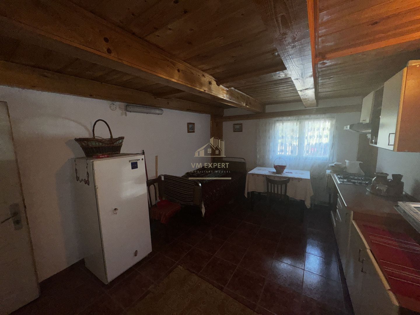 CASA 3 CAMERE, TEREN 1069 MP, COMUNA STOENESTI, ARGES - Poză 12