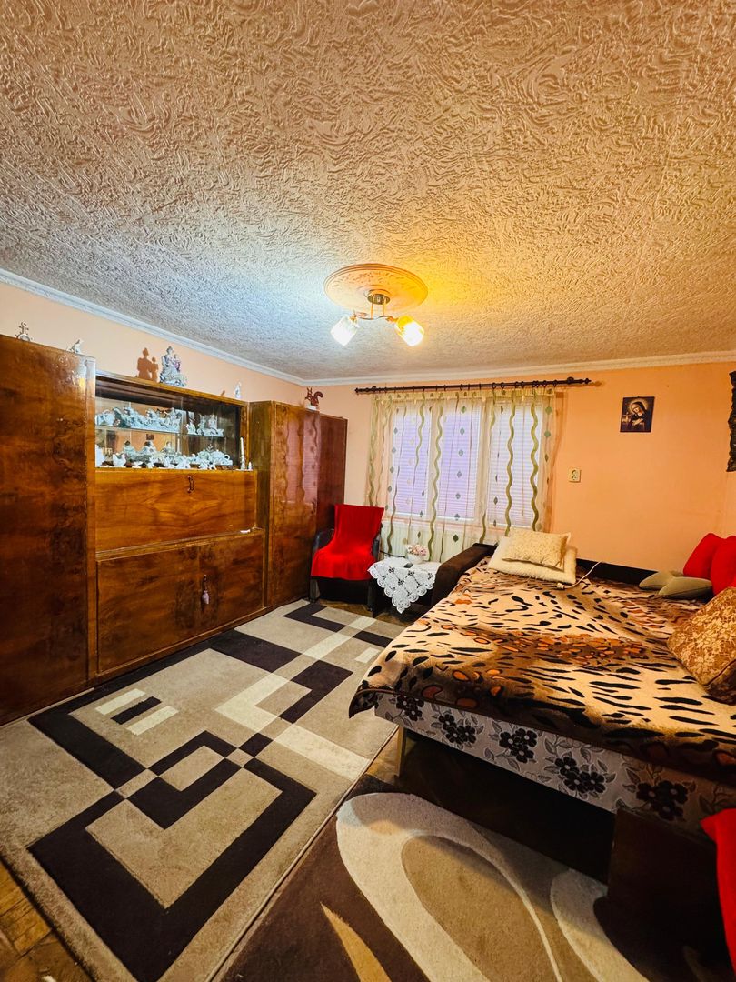 Casa singur in curte zona Dealuri Oradea - Poză 1