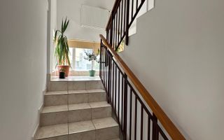 Casă / Vilă cu 5 camere zona Lunei - Poză 15