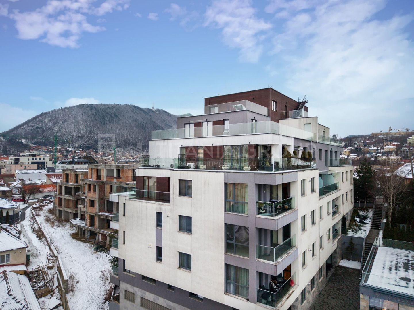 APARTAMENT 2 CAMERE – DEALUL MORII RESIDENCE, BRAȘOV + LOC DE PARCARE SI BOXA - Poză 33