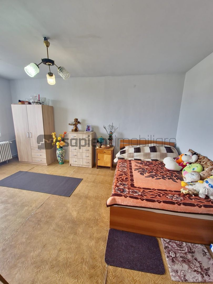 Apartament 3 Camere Decomandat - Poză 3
