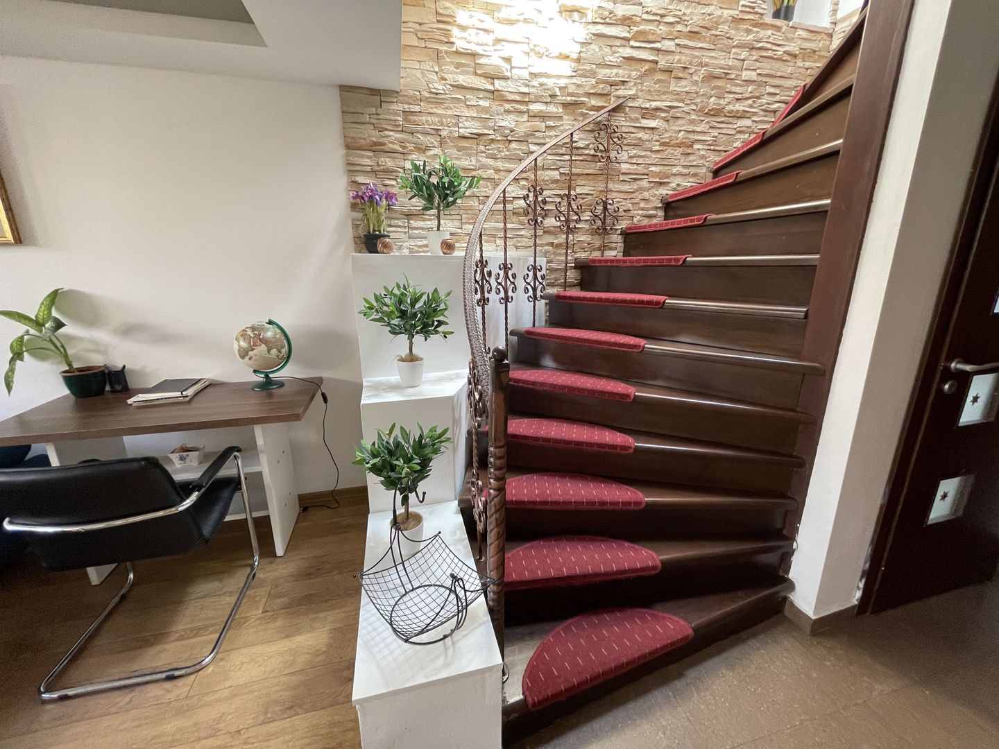 Apartament in zona P-ta Unirii - Poză 6