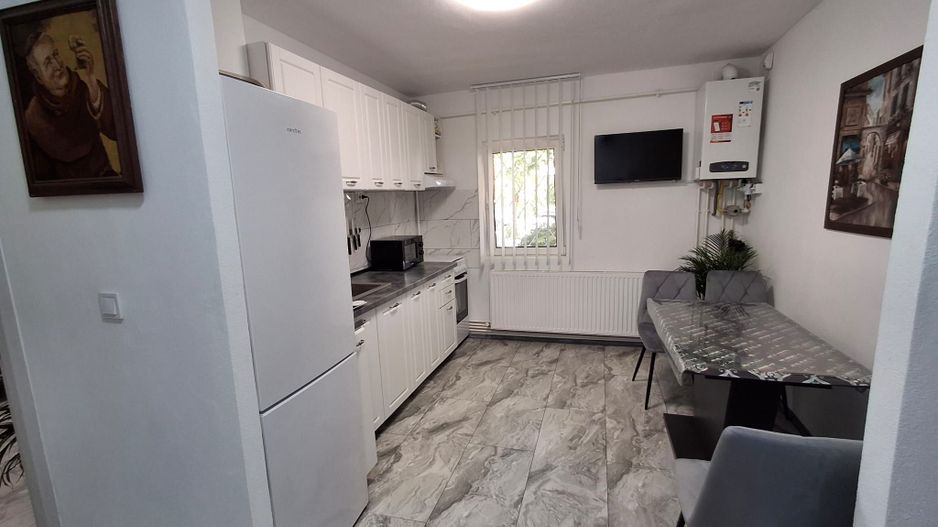 Vand apartament 2 camere, la PARTER, Timisoara - Poză 2