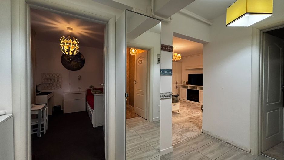 Apartament Modern și Spațios cu Grădină Privată și 2 Locuri de Parcare Incluse! - Poză 7