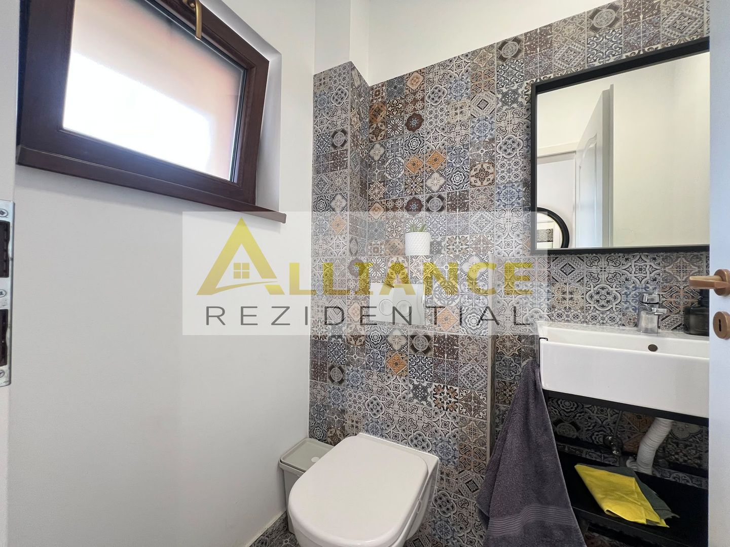 Duplex mobilat si utilat - 4 camere - Strada asfaltata-800 M de STV - Poză 21