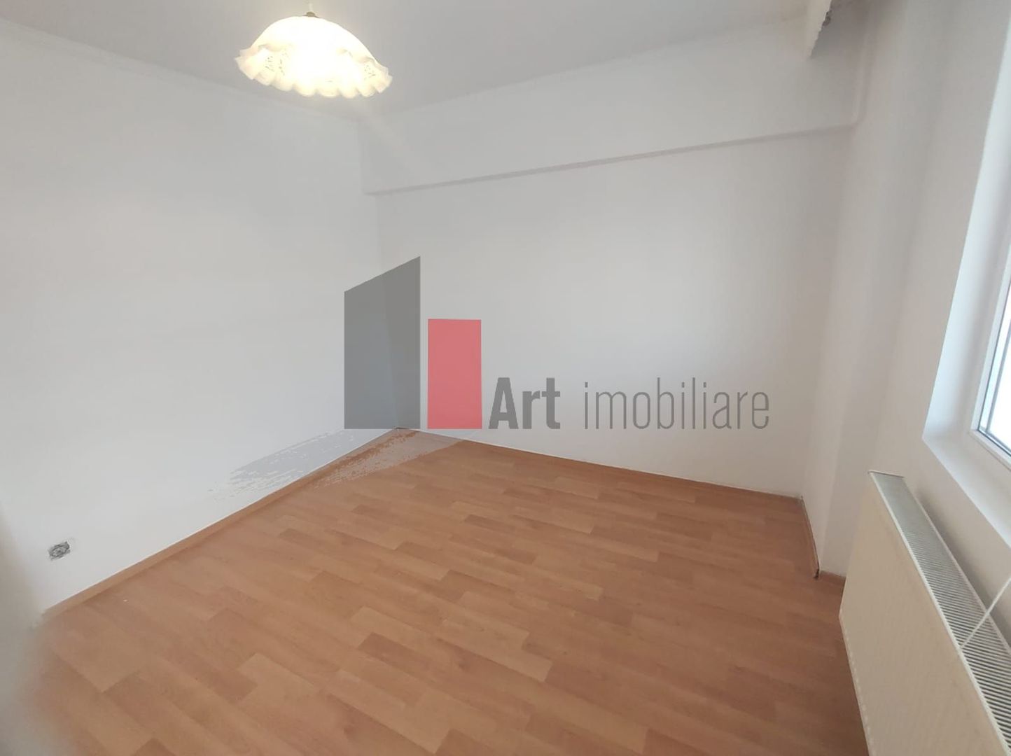 Vânzare apartament decomandat 3 camere cu centrală - Str. Baciului - Poză 22