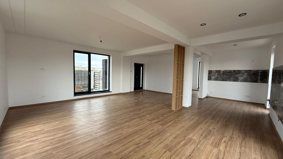 Vila individuala 4 camere Tunari I Teren 300 mp - Poză 7