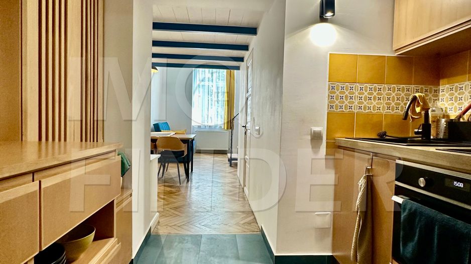 Studio cochet cu zonă de dormit și curte interioară, în centrul Clujului - Poză 10