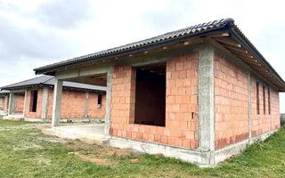 Casa in rosu tip mediteranean | 120 mp | Zona Vetis - Poză 15