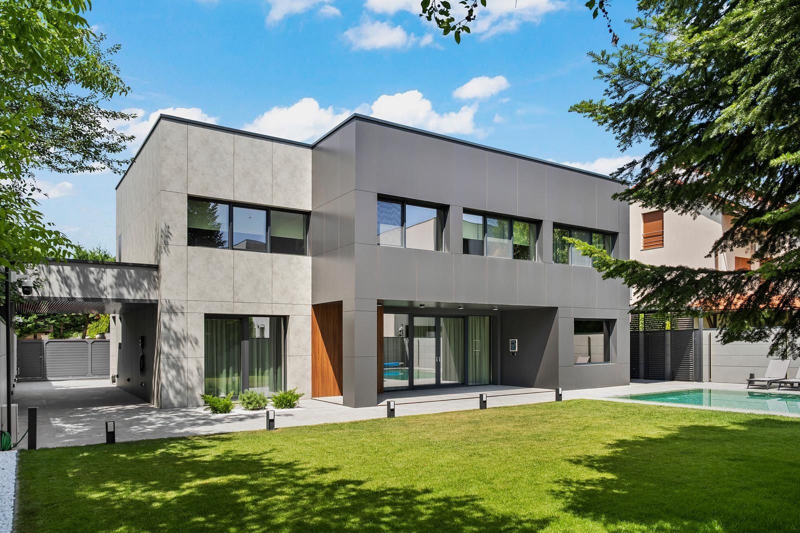 Vânzare Vilă 7 camere 350mp | Curte privată | Piscină exterioară - Poză 2