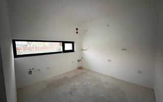 Duplex 1/2 4 camere, 3 băi, la strada principală Mosnita Veche - Poză 18