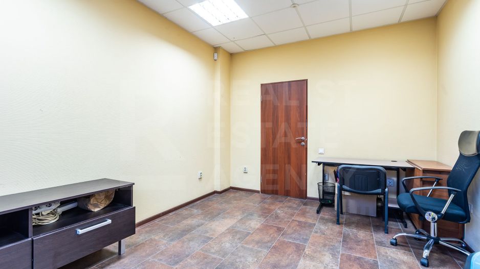 Vanzare spatiu comercial de 256 m2 în centrul capitalei - Poză 14