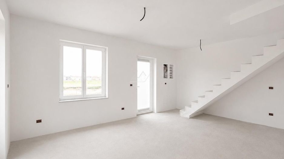 Duplex cu 3 camere si 2 bai. Finisaje la alegere. - Poză 3