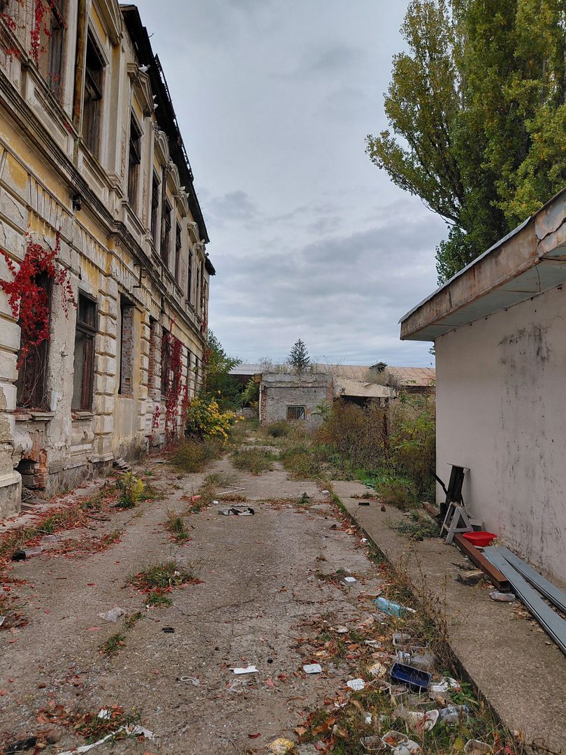 De vânzare – Ansamblu de construcții în Galați, zona Piața Centrală - Poză 8