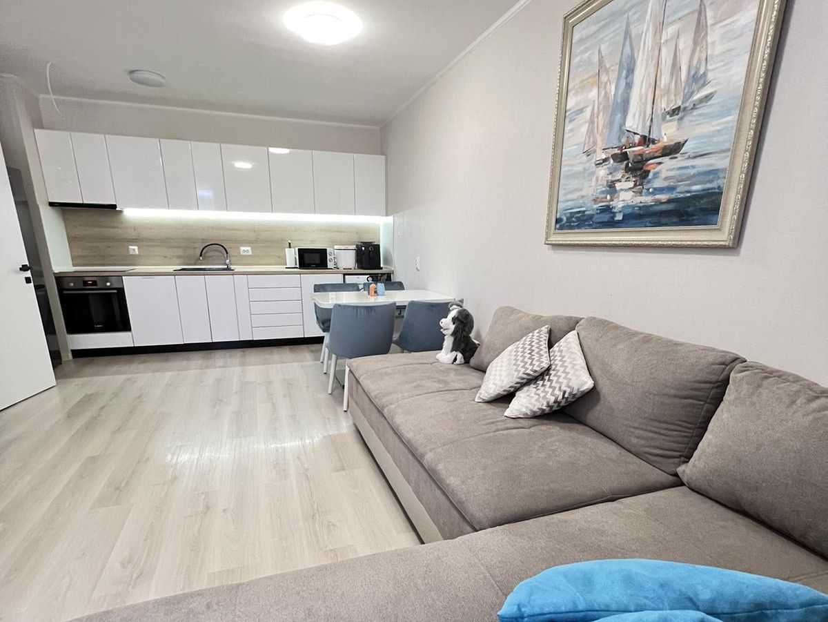 Apartament  două camere , pe malul Mării Negre, - Poză 1