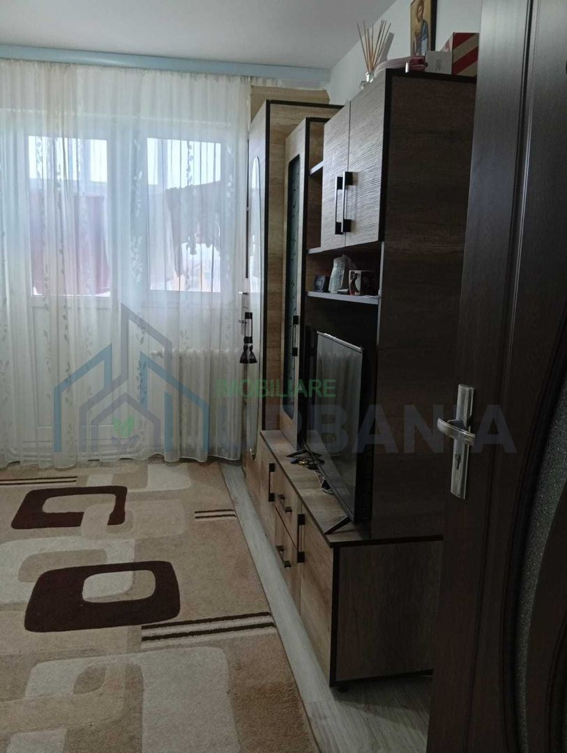 Închiriez,ap.2 camere,Tătărași, Vasille Lupu vizavi de Flux, 380 Euro - Poză 2