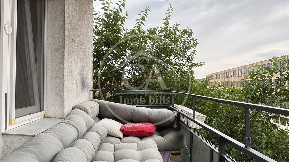 Apartament de închiriat cu 3 camere în zona ultracentrală, Oradea - Poză 12