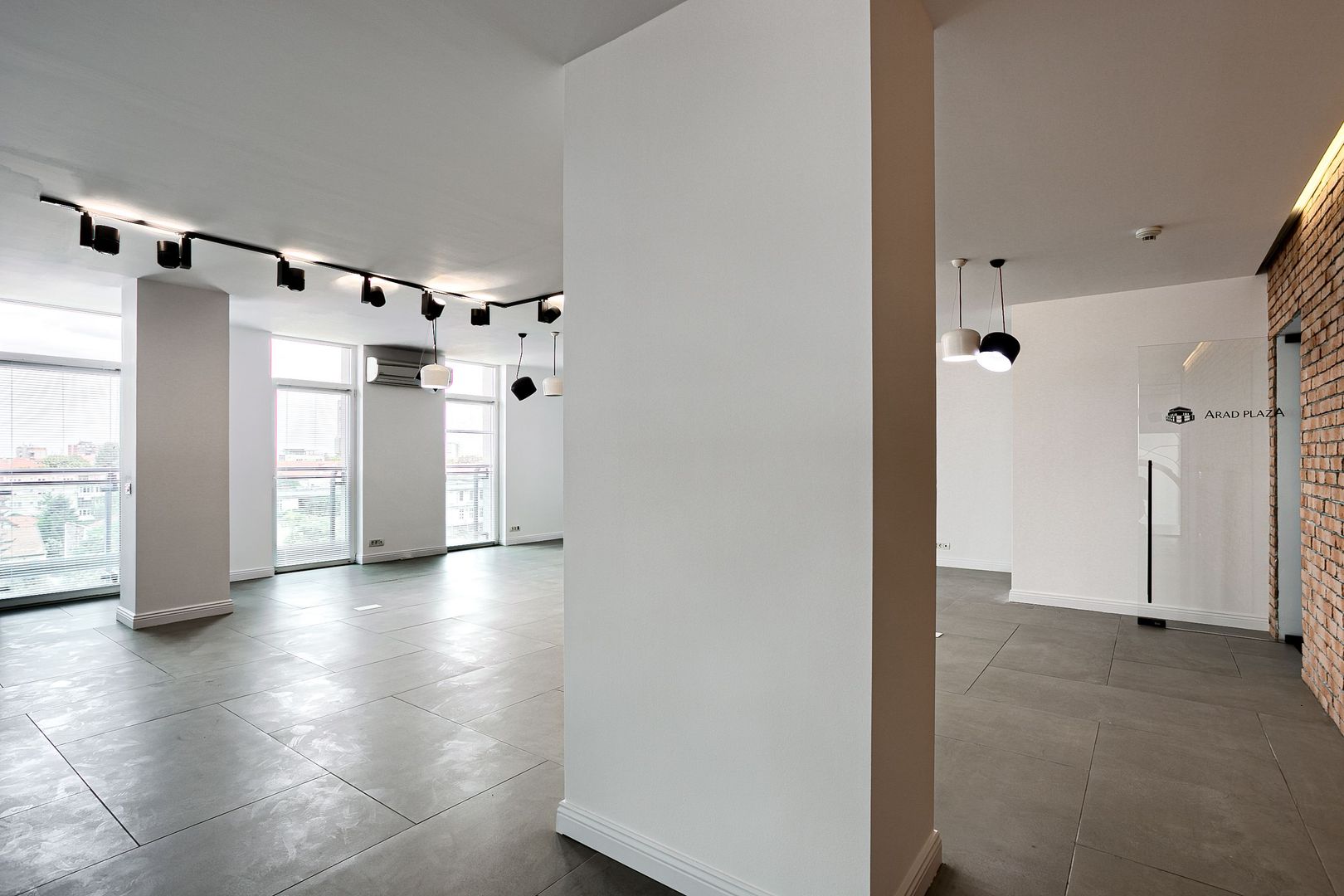 De vânzare spațiu de birouri ultracentral Arad Plazza - Poză 7